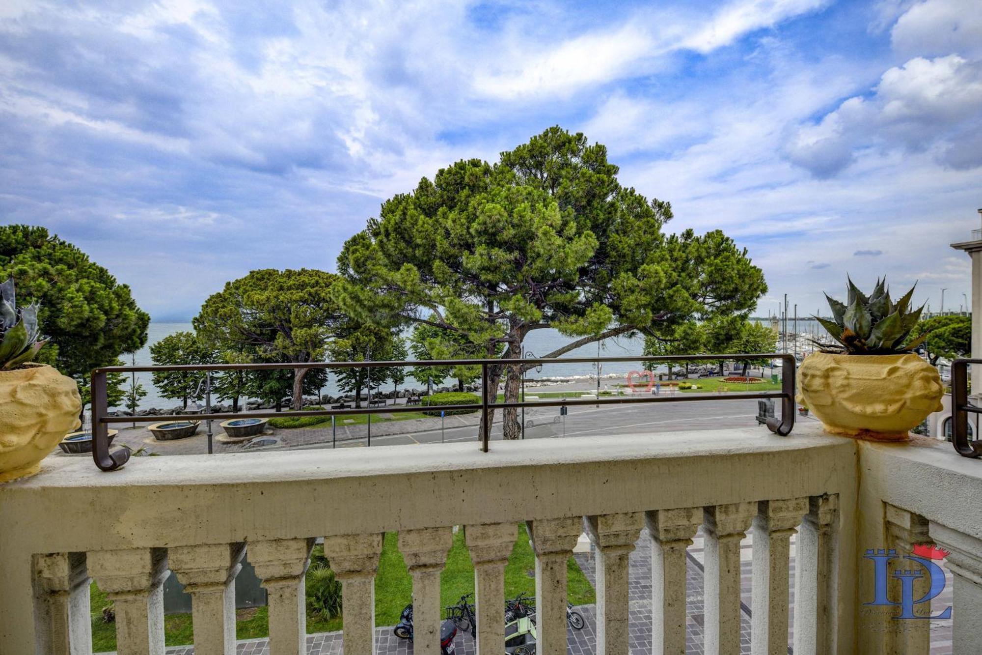 Desenzanoloft Official Partner Marriott Homes & - Palazzo Visconti Luxury Apartment